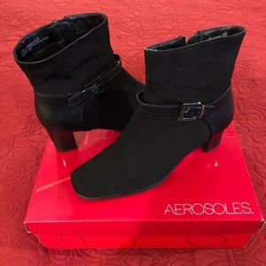 Aerosoles Black weatherproof booties, Size 10, New